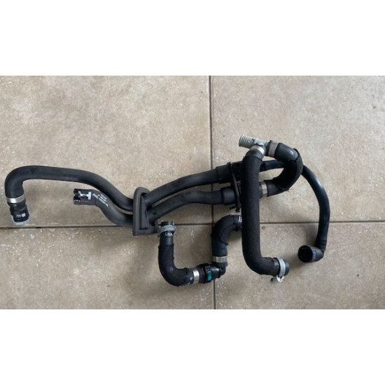 うみか Water Pump Hose Volvo V60 Hybrid 31368257 31338509